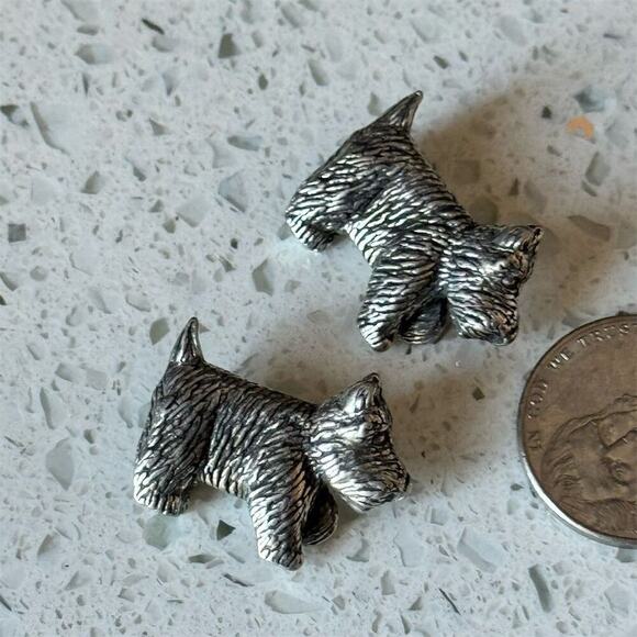 2 Vintage 90s Scottie Dog Danforth Pewter Button Charm 1992 Retired Terrier - Picture 1 of 9